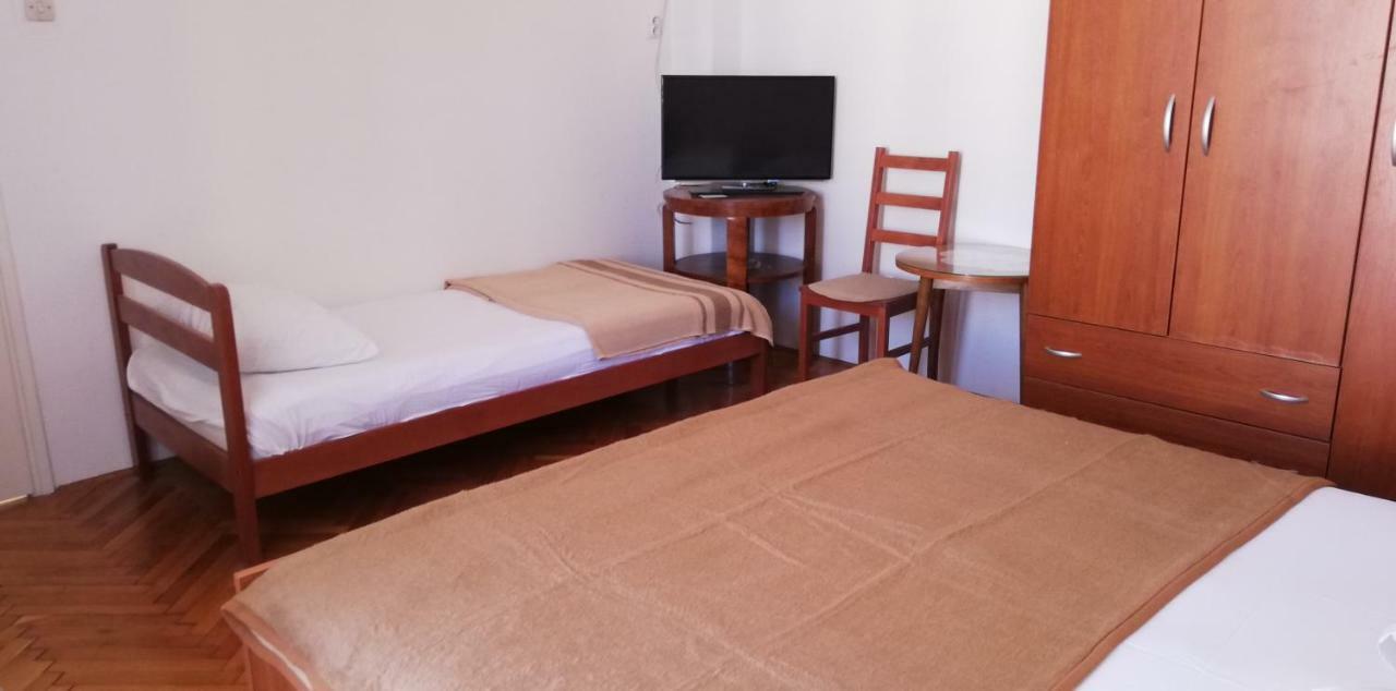 Marina Apartment End Rooms Vela Luka Luaran gambar