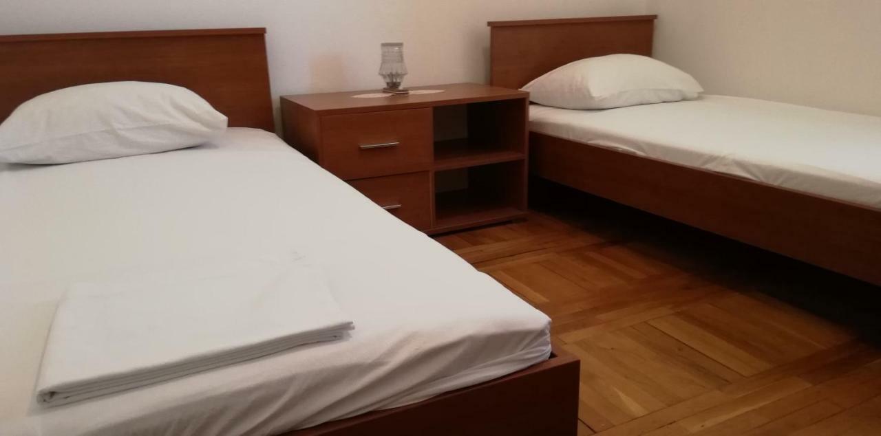 Marina Apartment End Rooms Vela Luka Luaran gambar