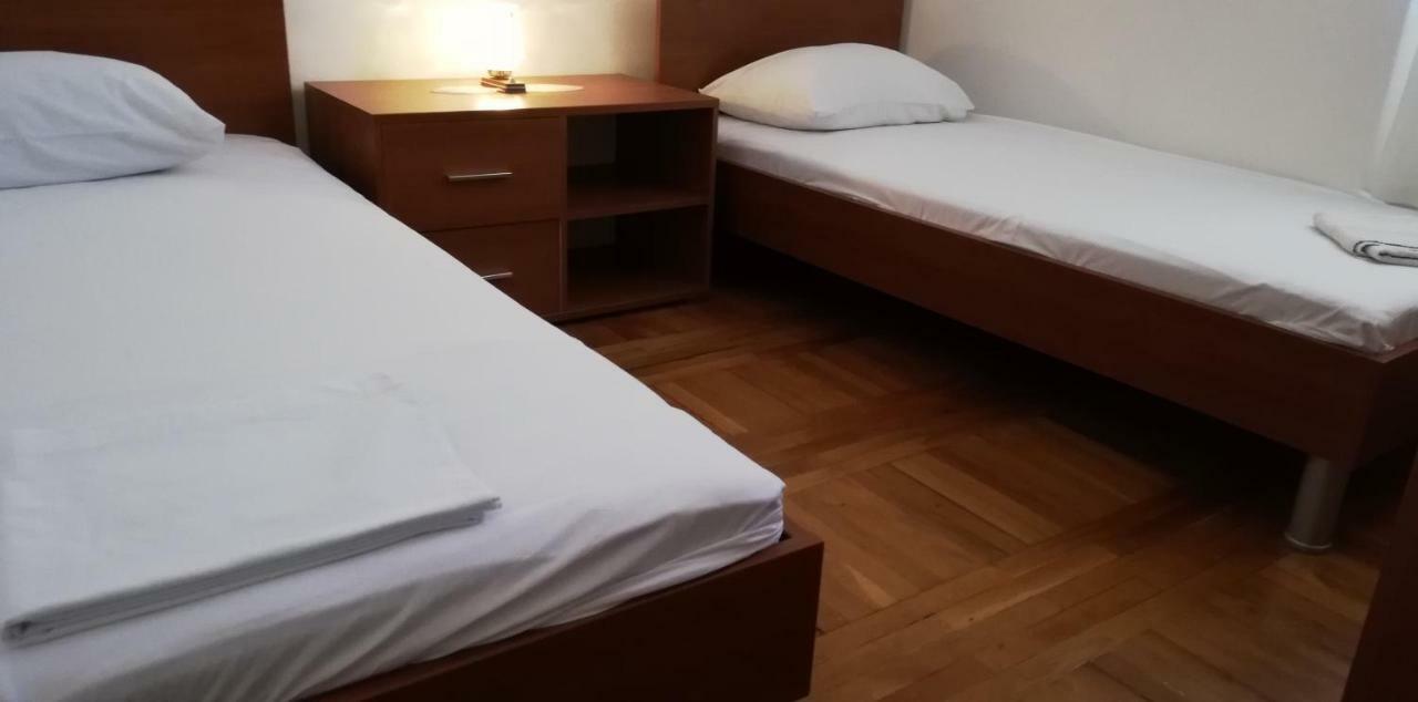 Marina Apartment End Rooms Vela Luka Luaran gambar