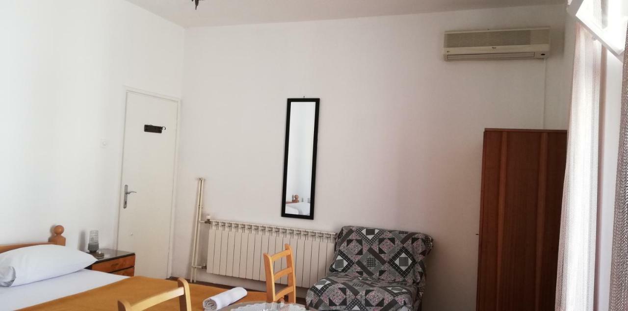 Marina Apartment End Rooms Vela Luka Luaran gambar
