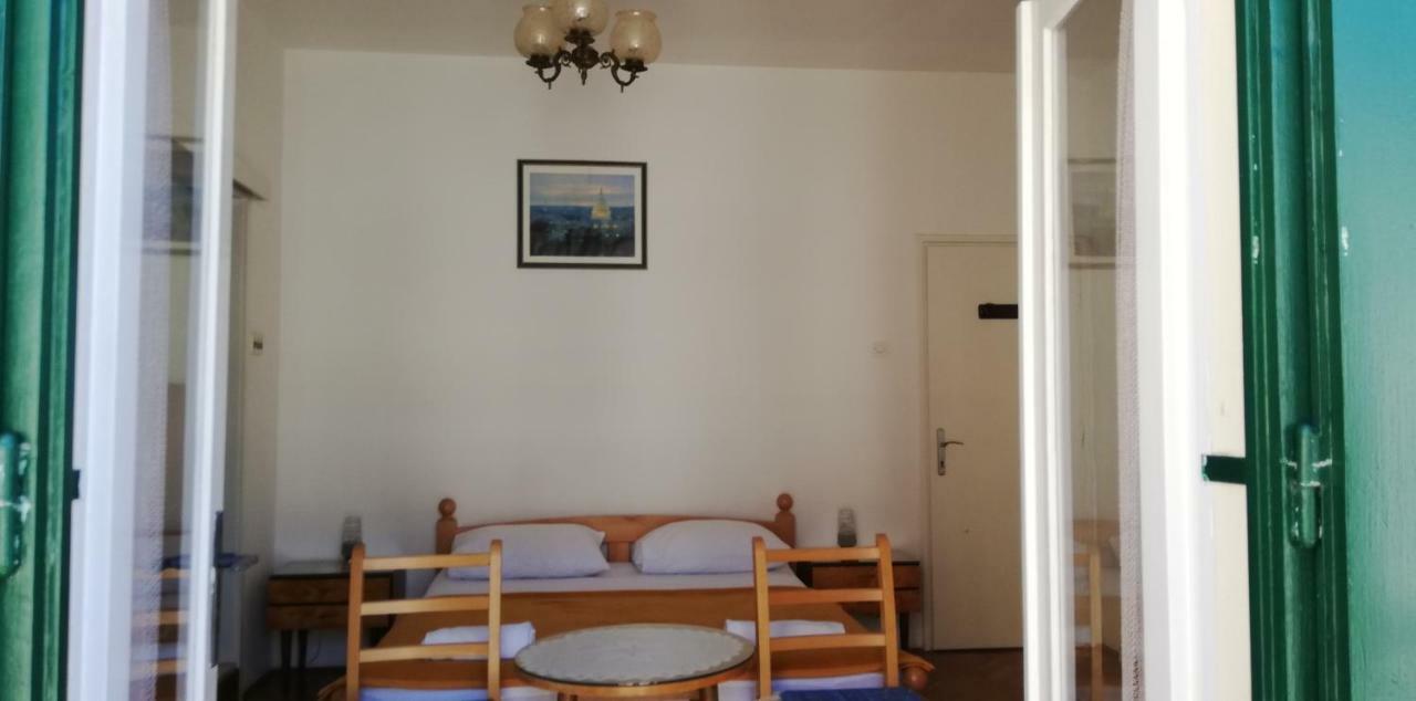 Marina Apartment End Rooms Vela Luka Luaran gambar
